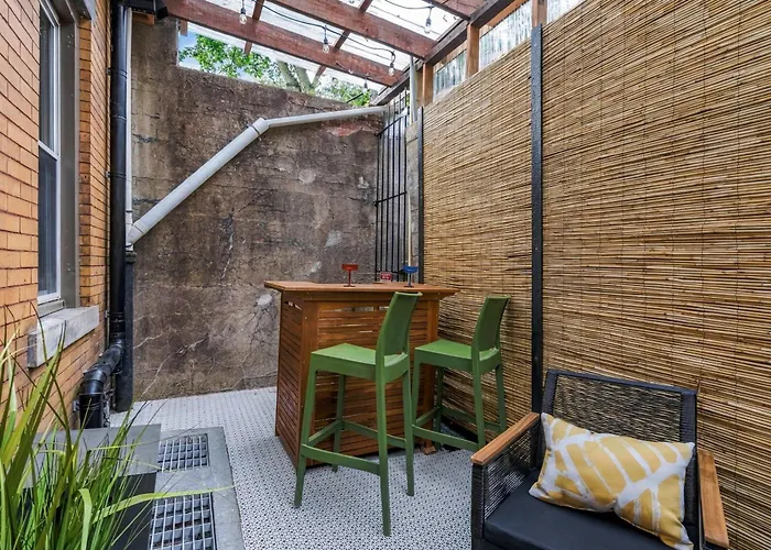 Holiday home Dedicated Parking King Bed Arcade Patio Pittsburgh